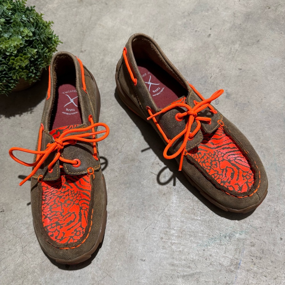 Twisted X Driving Moc Orange Brown Leather Youth Size 6 Western Boho Festival